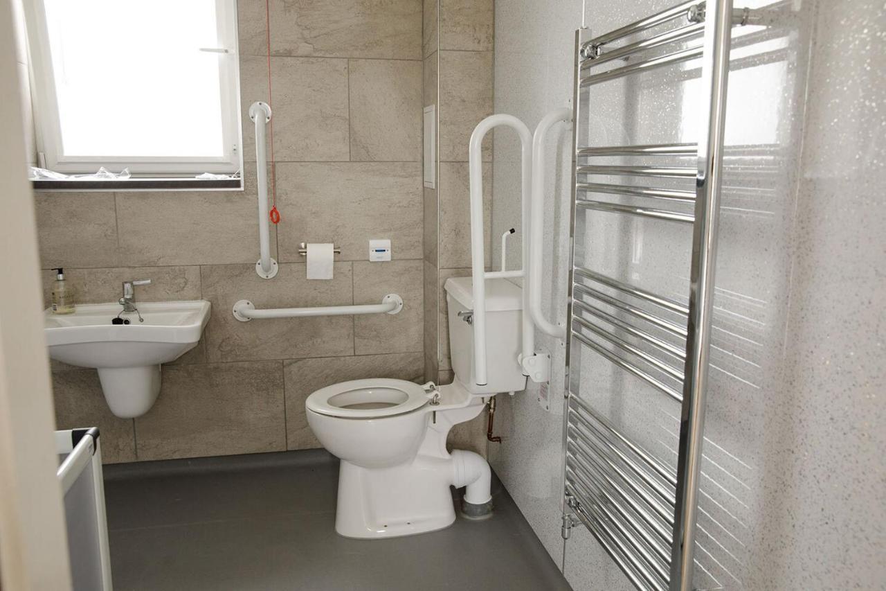 House Of Juniper - Luxury Accessible Apartment Broadford  Eksteriør bilde